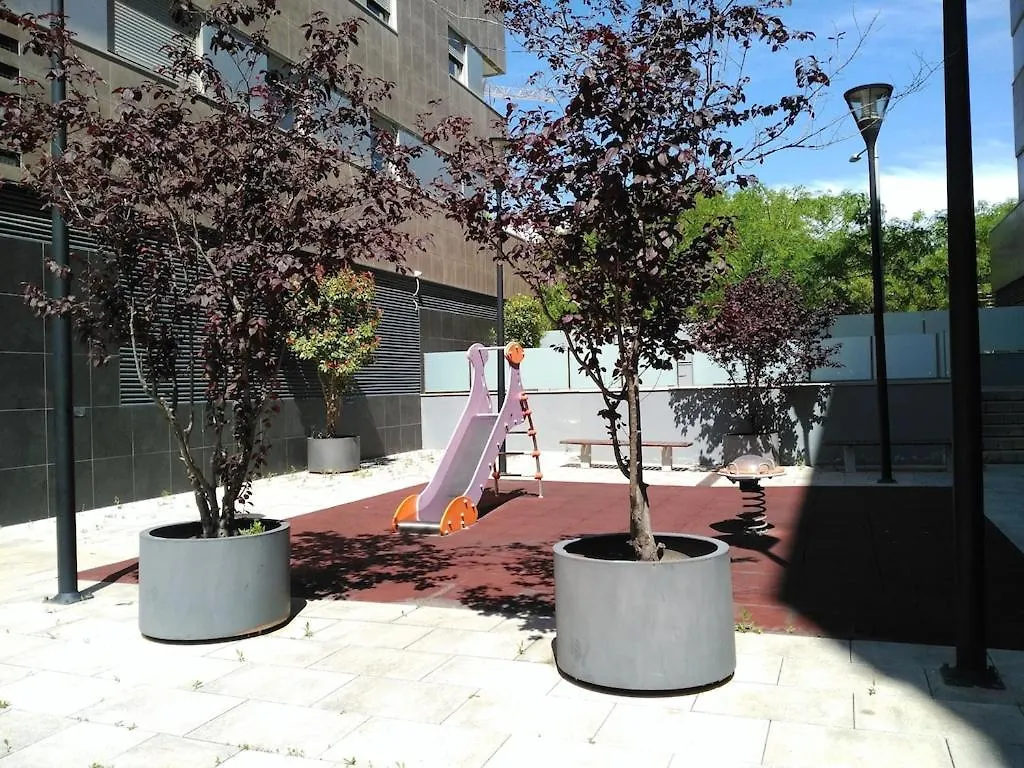 Apartment Luxury Flat, 3 Bedrooms, 2 Bathrooms And Swimming Pool Next To The Beach!! Sant Adria de Besos