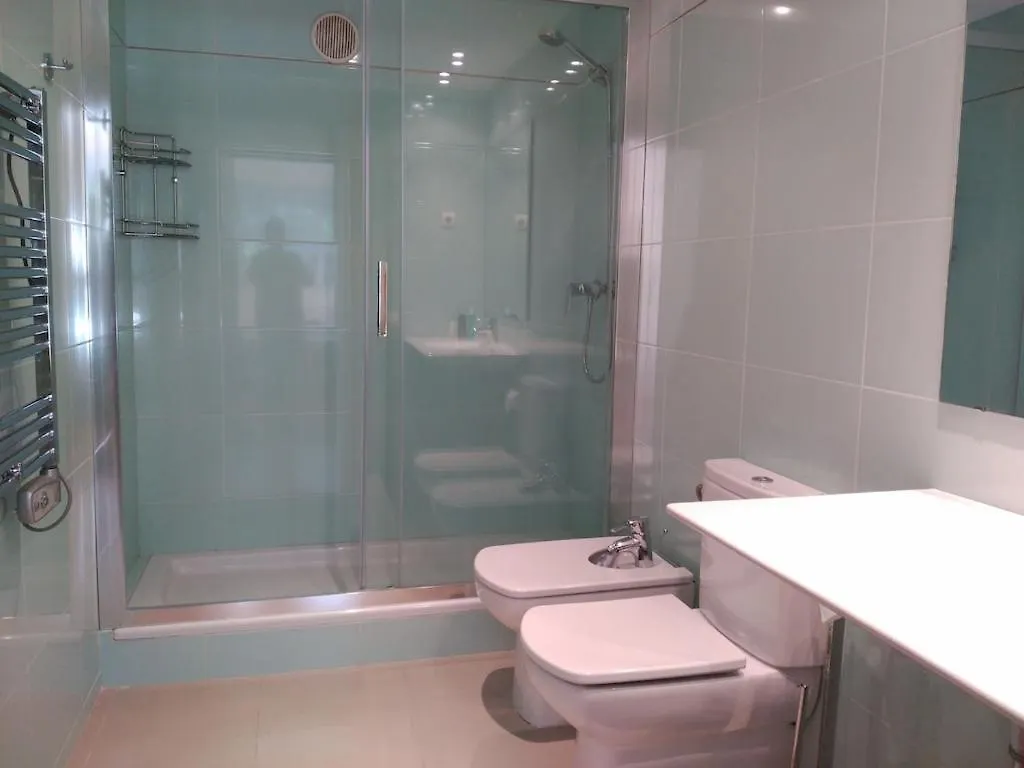 Luxury Flat, 3 Bedrooms, 2 Bathrooms And Swimming Pool Next To The Beach!! Sant Adria de Besos