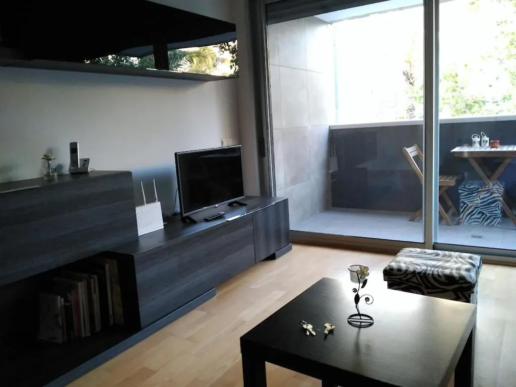 Luxury Flat, 3 Bedrooms, 2 Bathrooms And Swimming Pool Next To The Beach!! Sant Adria de Besos Apartment