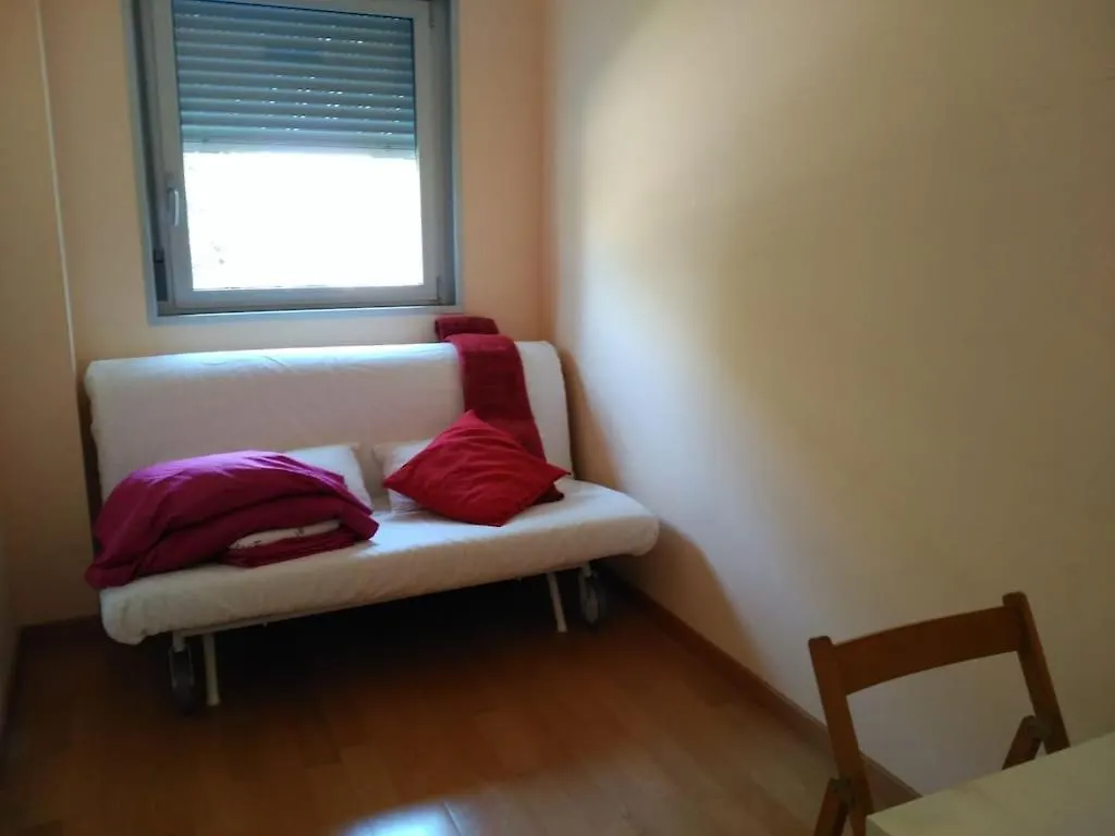 Luxury Flat, 3 Bedrooms, 2 Bathrooms And Swimming Pool Next To The Beach!! Sant Adria de Besos Spain